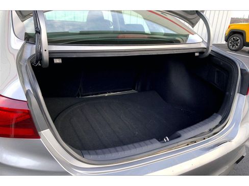 Used 2024 Kia Forte LXS w/ LXS Technology Package image 24