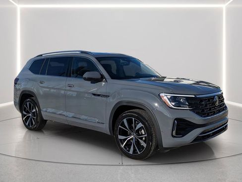 New 2026 Volkswagen Atlas SEL Premium R-Line AWD/4WD image 10