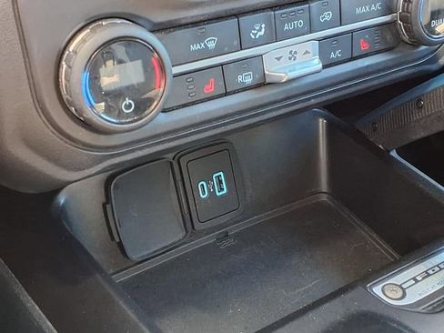 Used 2023 Ford Bronco Wildtrak AWD/4WD image 11