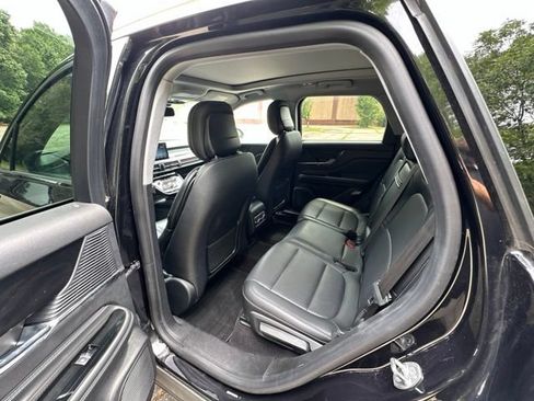 Used 2020 Lincoln Corsair FWD w/ Premium Package image 18