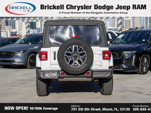 Used 2025 Jeep Wrangler Sahara image 6