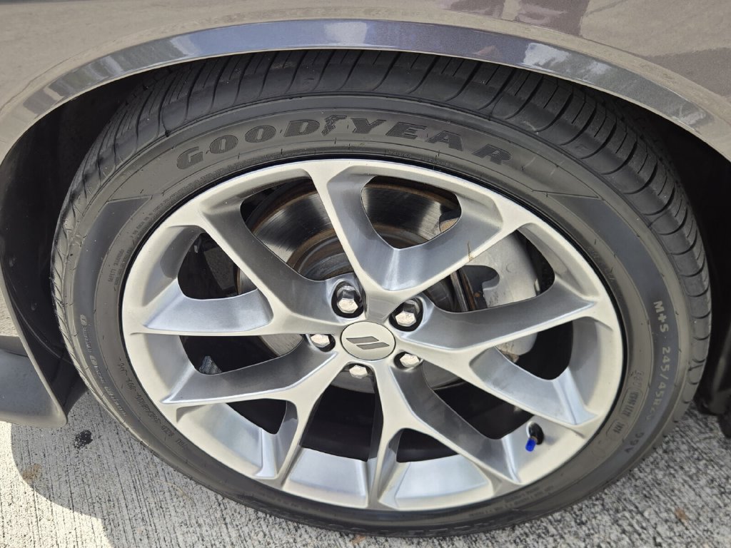 Used 2021 Dodge Challenger GT RWD image 10