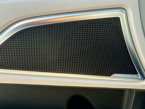 Used 2021 Kia Telluride SX w/ SX Prestige Package image 23