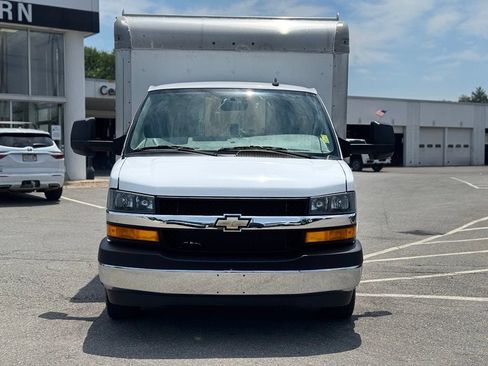 Used 2022 Chevrolet Express 3500 w/ Power Convenience Package RWD image 10