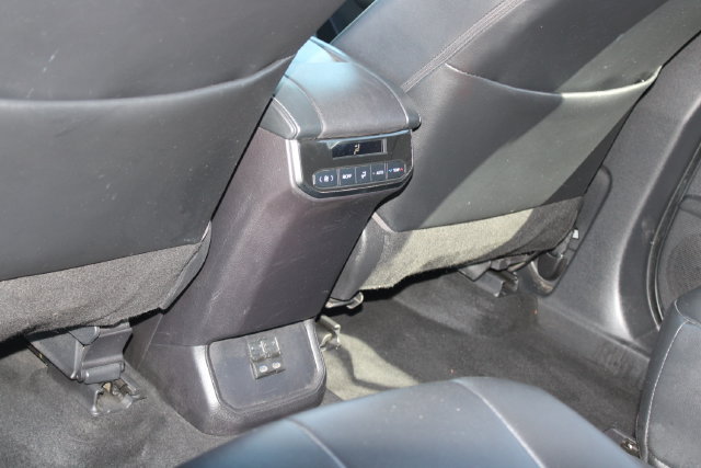 Used 2022 Toyota Highlander XLE FWD image 33