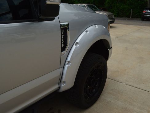 Used 2018 Ford F250 XL w/ Power Equipment Group AWD/4WD image 12