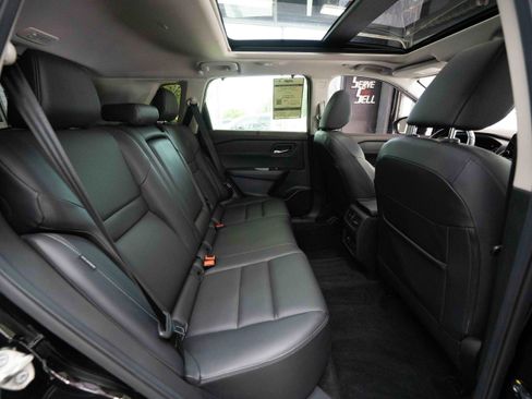 Used 2023 Nissan Rogue SL w/ SL Premium Package image 25