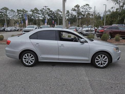 Used 2014 Volkswagen Jetta SE image 16