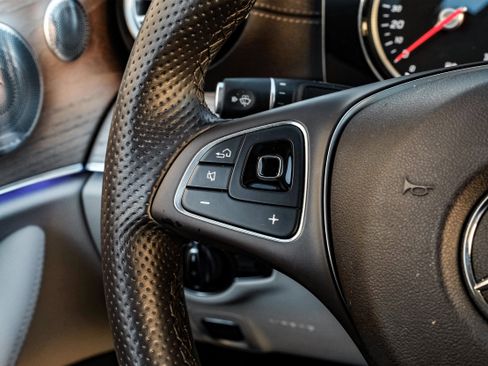 Used 2018 Mercedes-Benz E 400 Coupe image 15