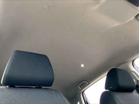 Used 2025 Honda HR-V LX image 15