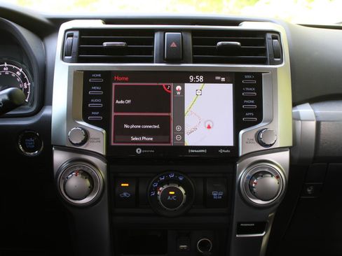 Used 2021 Toyota 4Runner SR5 Premium w/ Moonroof Package AWD/4WD image 12
