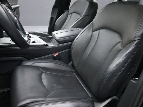 Used 2017 Audi Q7 3.0T Prestige AWD/4WD image 10