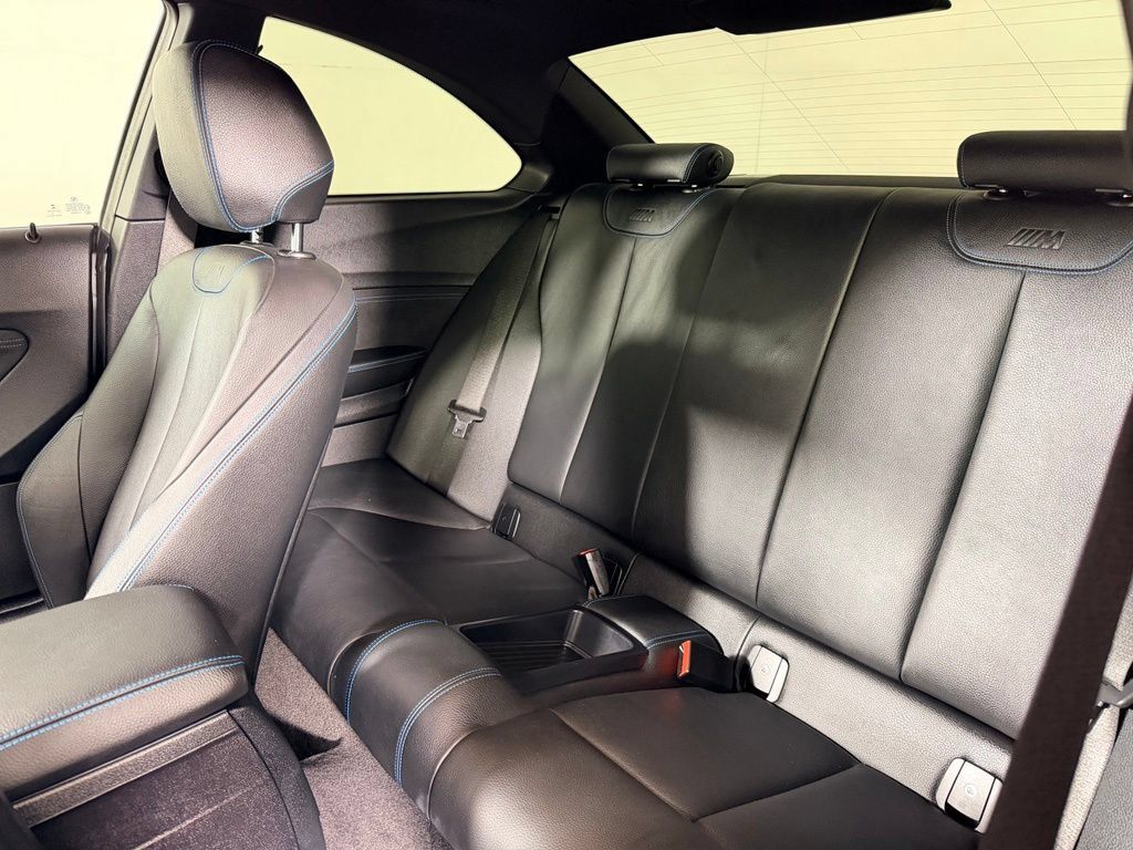 Used 2018 BMW M2 RWD image 22