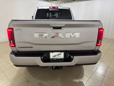 Used 2026 RAM 2500 Laramie AWD/4WD image 5