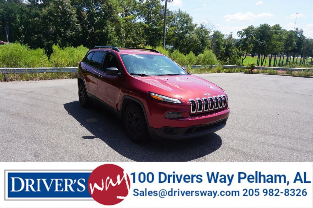 Used 2017 Jeep Cherokee Sport FWD image 1