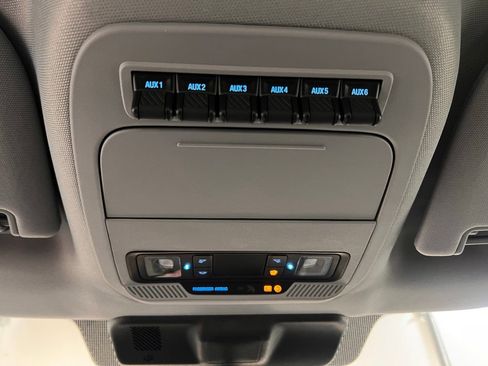 New 2025 Ford F550 4x4 Regular Cab Super Duty image 23