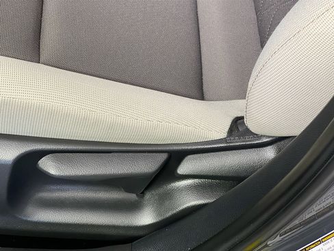 Used 2023 Toyota Corolla LE image 15