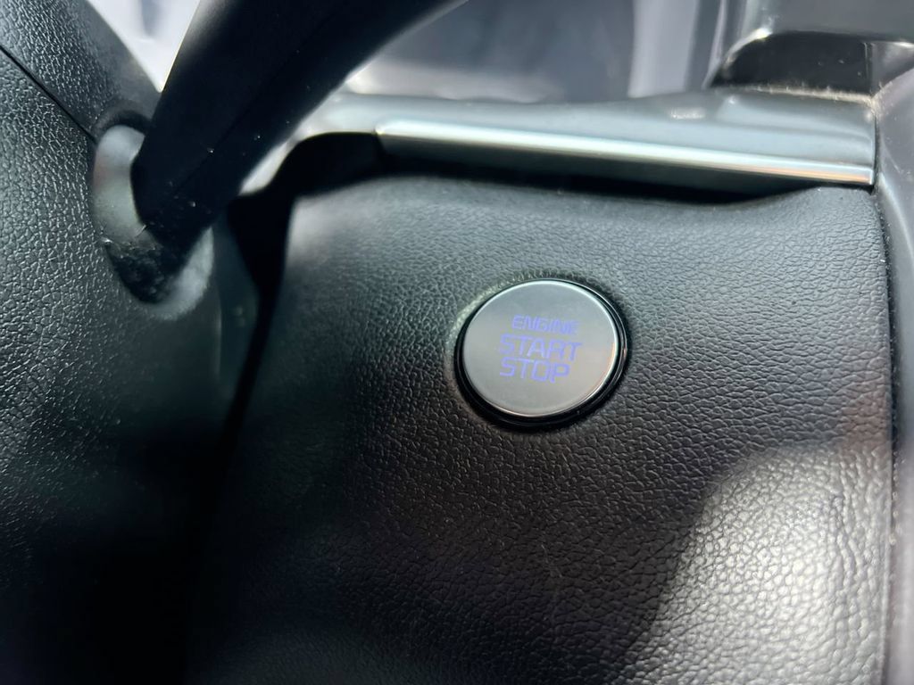 Used 2023 Kia Sorento S FWD image 21