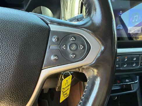 Used 2017 Chevrolet Colorado LT RWD image 14