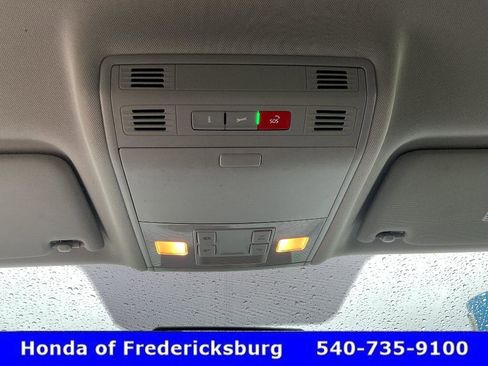 Used 2022 Volkswagen Taos SE AWD/4WD image 36