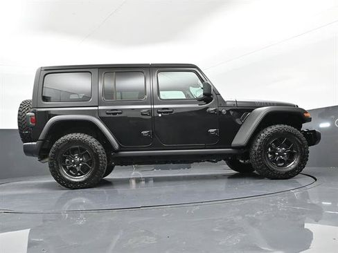 Used 2025 Jeep Wrangler Unlimited Sport AWD/4WD image 36