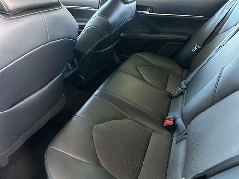 Used 2023 Toyota Camry XSE image 11