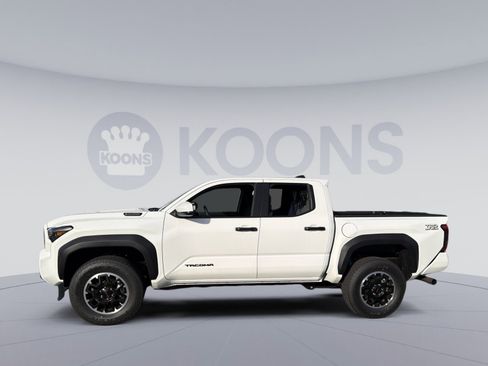 New 2025 Toyota Tacoma TRD Off-Road image 2