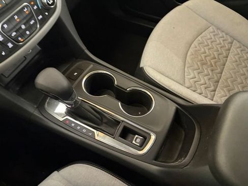 Used 2023 Chevrolet Equinox LT w/ Driver Convenience Package FWD image 40