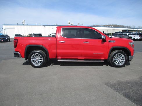 Used 2020 GMC Sierra 1500 SLT w/ SLT Premium Package image 3
