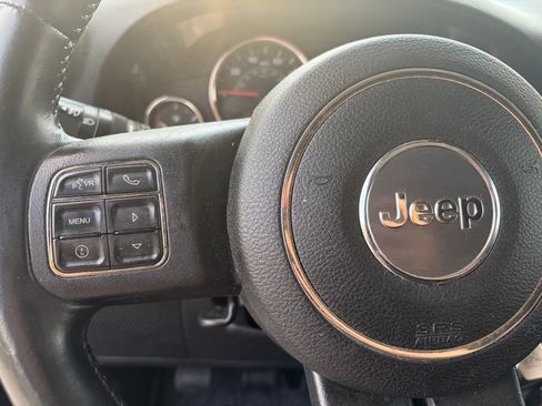 Used 2014 Jeep Wrangler Unlimited Sport w/ Quick Order Package 23S AWD/4WD image 41