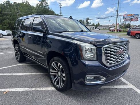 Used 2018 GMC Yukon Denali w/ Denali Ultimate Package AWD/4WD image 4