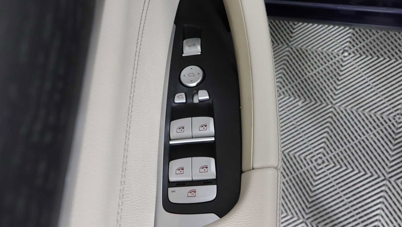 Used 2024 BMW X3 xDrive30i w/ Premium Package AWD/4WD image 19