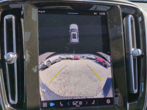 New 2025 Volvo XC40 B5 Core w/ Protection Package Premier image 19