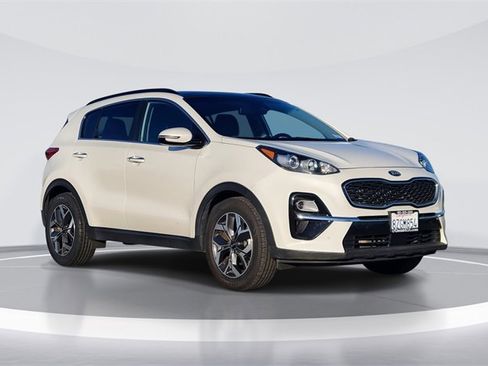 Certified 2022 Kia Sportage EX w/ EX Technology Package image 1
