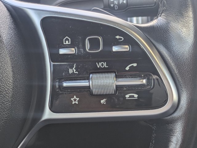 Used 2023 Mercedes-Benz GLB 250 4MATIC w/ Premium Package image 27