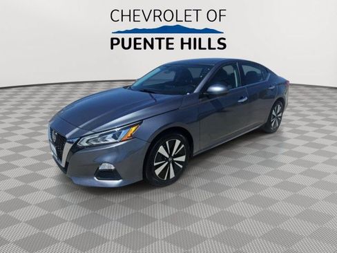 Used 2021 Nissan Altima 2.5 SV FWD image 4