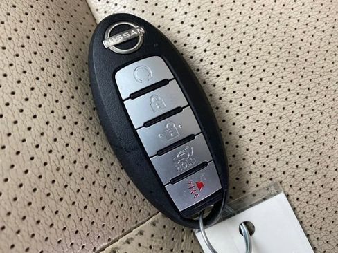 Used 2023 Nissan Murano SL image 25