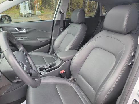 Certified 2023 Hyundai Kona Limited w/ Cargo Package image 13