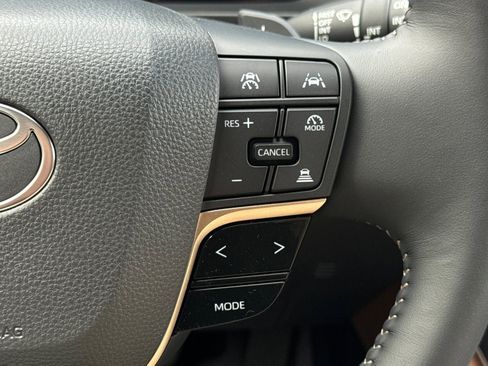 New 2026 Toyota Crown Signia image 29