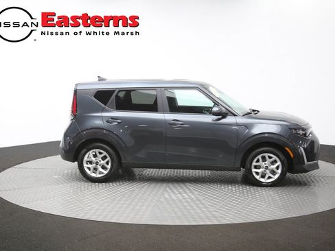 Used 2025 Kia Soul LX w/ LX Technology Package FWD image 44