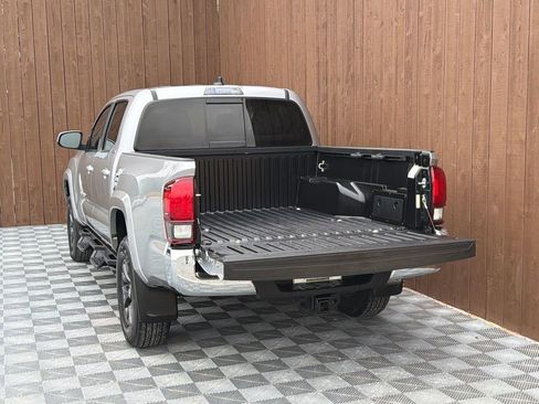 Used 2022 Toyota Tacoma SR5 image 14