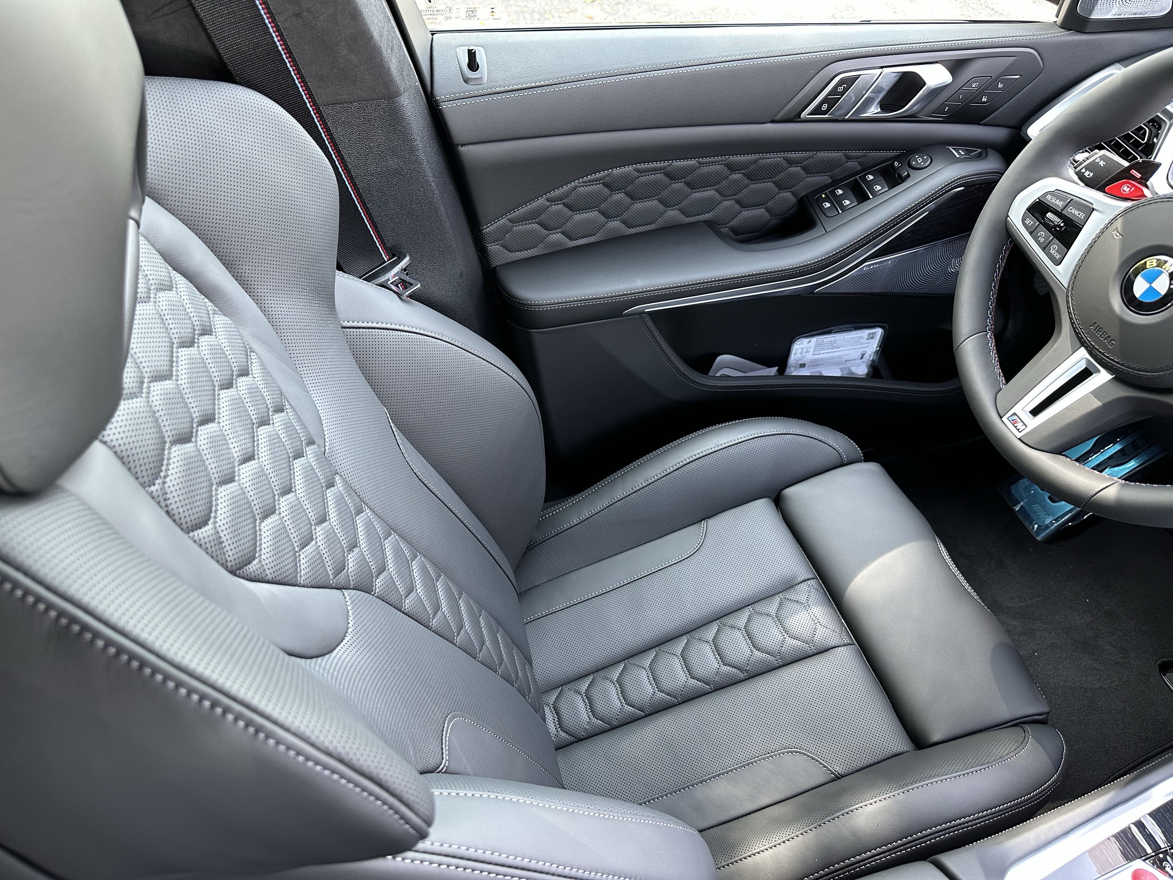 New 2026 BMW X5 M Competition w/ Executive Package AWD/4WD image 9