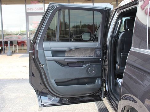 Used 2019 Ford Expedition Max Limited AWD/4WD image 20
