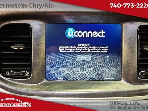 Used 2017 Dodge Charger R/T image 8