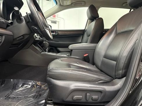 Used 2016 Subaru Outback 2.5i Limited AWD/4WD image 15