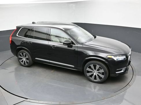 Used 2023 Volvo XC90 B6 Ultimate w/ Protection Package AWD/4WD image 46