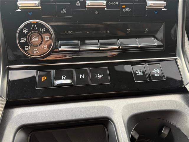 Used 2025 Nissan Armada PRO-4X w/ Convenience Package AWD/4WD image 12