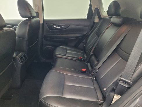 Used 2020 Nissan Rogue SL image 18