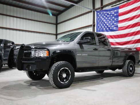 Used 2003 Dodge Ram 2500 Truck SLT image 1