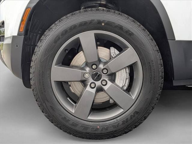 New 2026 Land Rover Defender 110 S AWD/4WD image 10